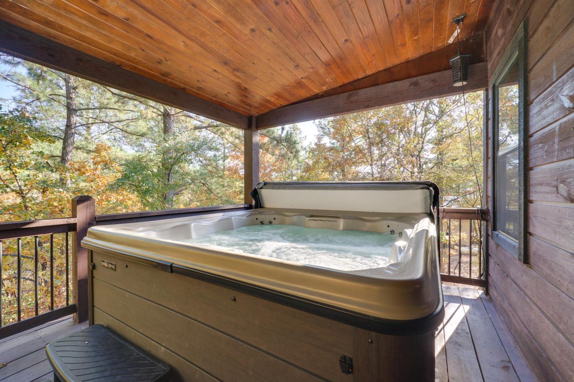 Broken Bow Family Cabin With Fireplace And Hot Tub! ภายนอก รูปภาพ